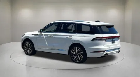 More photos of 2026 Lincoln Aviator Black Label at Fiesta Ford, Inc., CA
