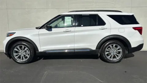 More photos of 2022 Ford Explorer XLT at Fiesta Ford, Inc., CA
