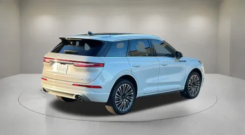 More photos of 2020 Lincoln Corsair Reserve at Fiesta Ford, Inc., CA