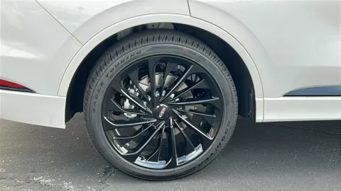 More photos of 2026 Lincoln Aviator Reserve at Fiesta Ford, Inc., CA