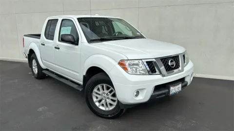 White 2015 Nissan Frontier SV for sale in Indio, CA