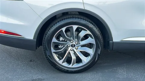 More photos of 2026 Lincoln Aviator Reserve at Fiesta Ford, Inc., CA