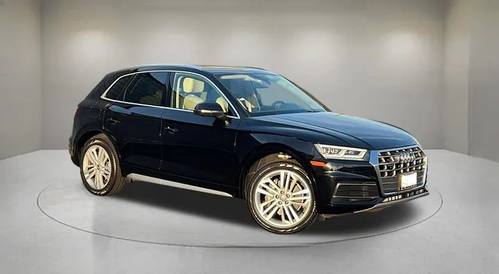 Black 2018 Audi Q5 2.0T for sale in Indio, CA