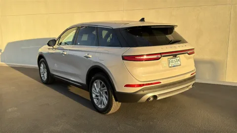 More photos of 2023 Lincoln Corsair Standard at Fiesta Ford, Inc., CA