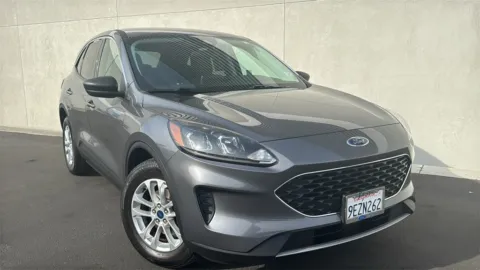 Gray 2022 Ford Escape SE for sale in Indio, CA