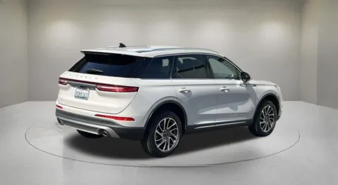 More photos of 2022 Lincoln Corsair Standard at Fiesta Ford, Inc., CA