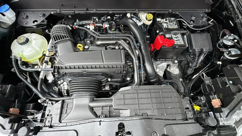 Ford Maverick photo 17