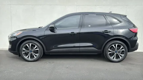 More photos of 2022 Ford Escape SE at Fiesta Ford, Inc., CA