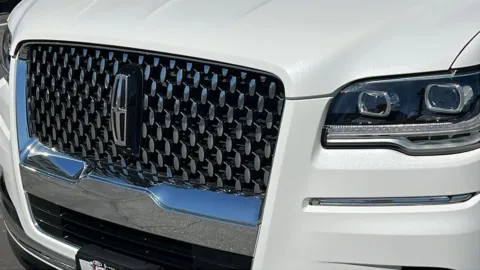 More photos of 2022 Lincoln Navigator L Black Label at Fiesta Ford, Inc., CA