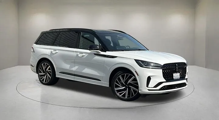 White 2025 Lincoln Aviator Black Label for sale in Indio, CA