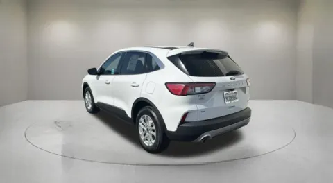 More photos of 2022 Ford Escape Hybrid SE at Fiesta Ford, Inc., CA
