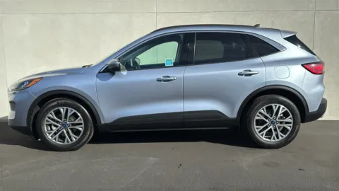 More photos of 2022 Ford Escape SEL at Fiesta Ford, Inc., CA