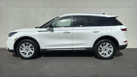 More photos of 2021 Lincoln Corsair Standard at Fiesta Ford, Inc., CA