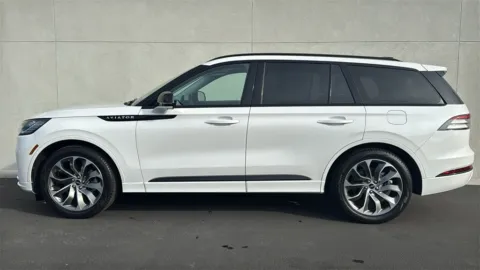 More photos of 2025 Lincoln Aviator Premiere at Fiesta Ford, Inc., CA