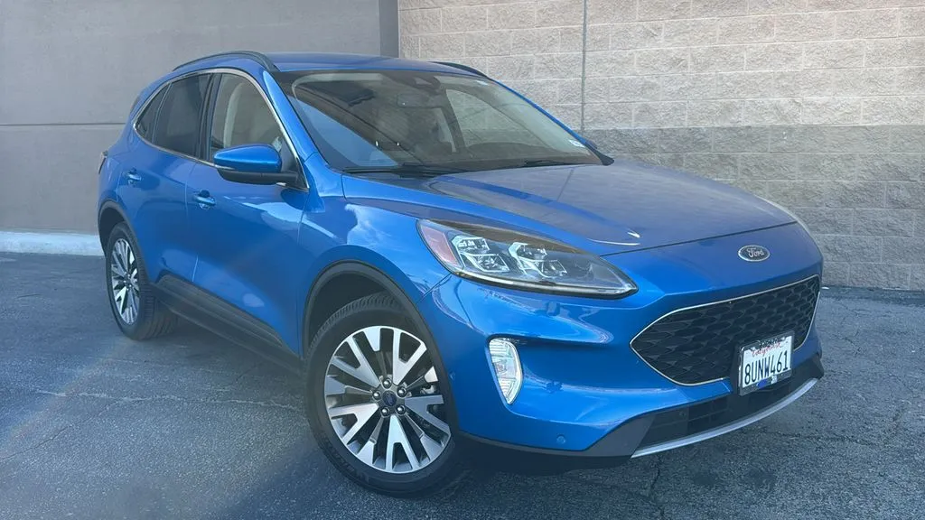 Blue 2020 Ford Escape Titanium for sale in Indio, CA