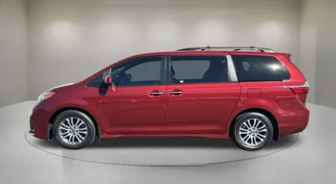 More photos of 2020 Toyota Sienna XLE at Fiesta Ford, Inc., CA