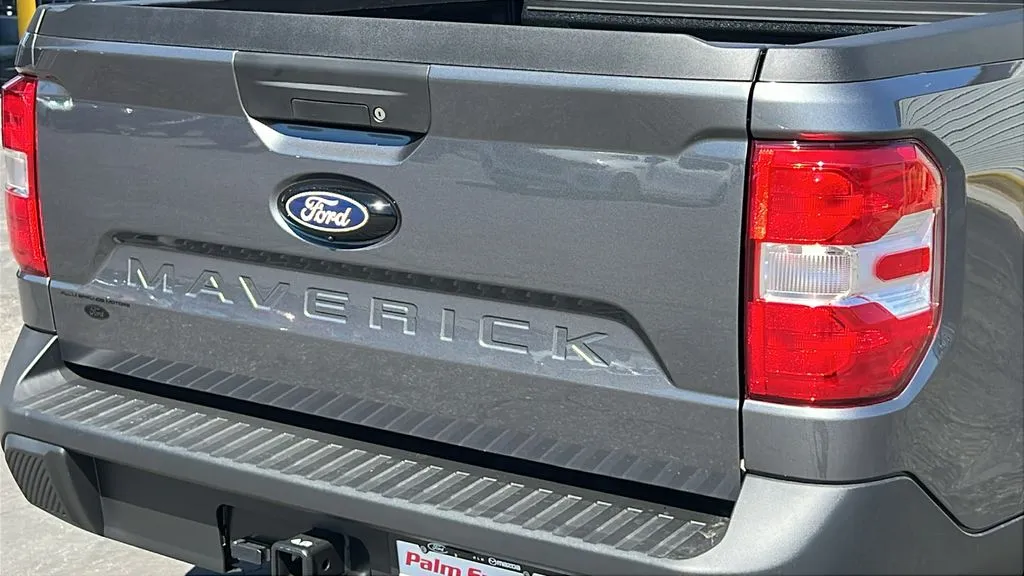 Ford Maverick photo 8