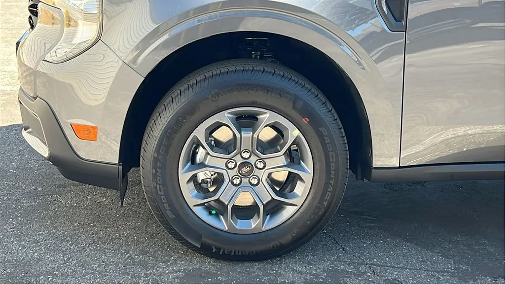 Ford Maverick photo 10