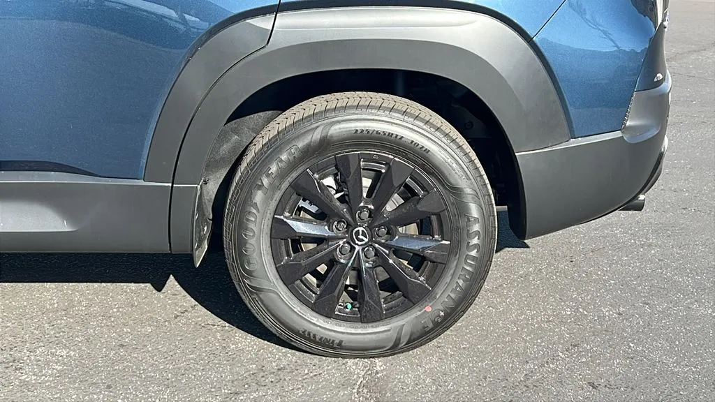 Mazda CX-50 photo 9