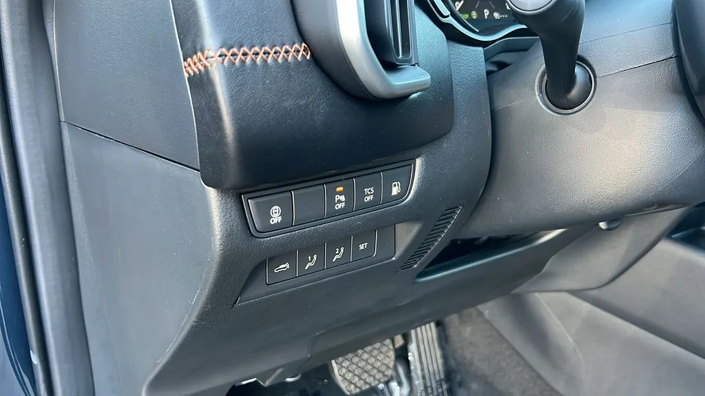 Mazda CX-50 photo 16
