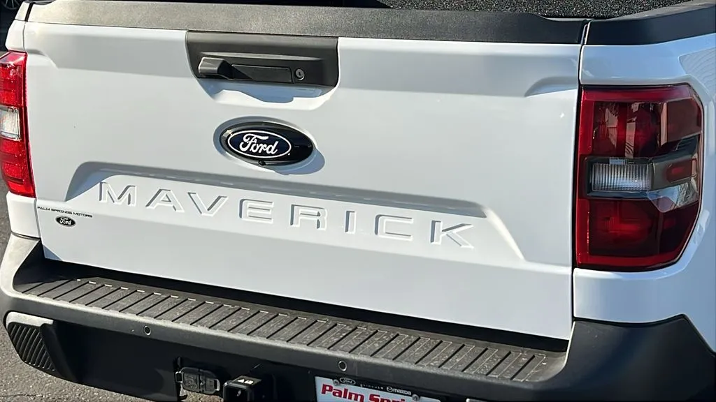 Ford Maverick photo 8