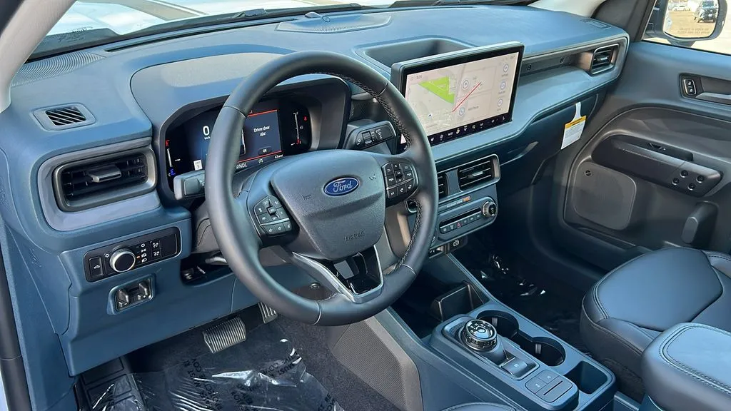 Ford Maverick photo 14