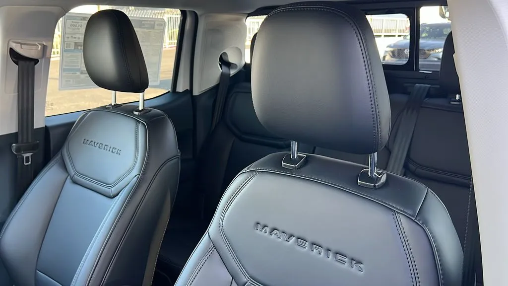 Ford Maverick photo 17