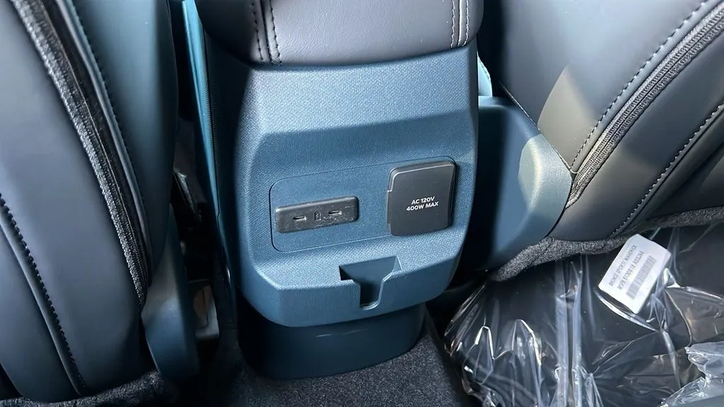 Ford Maverick photo 12