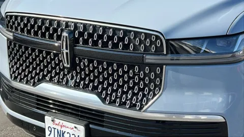 More photos of 2025 Lincoln Navigator Reserve at Fiesta Ford, Inc., CA