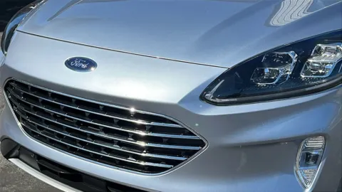 More photos of 2022 Ford Escape Plug-In Hybrid Titanium at Fiesta Ford, Inc., CA