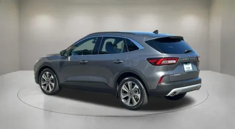 More photos of 2023 Ford Escape Hybrid Platinum at Fiesta Ford, Inc., CA