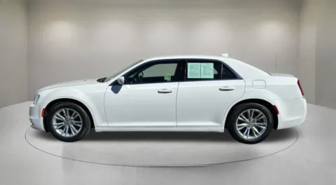 More photos of 2018 Chrysler 300 Touring at Fiesta Ford, Inc., CA
