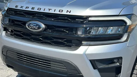 More photos of 2022 Ford Expedition Limited at Fiesta Ford, Inc., CA