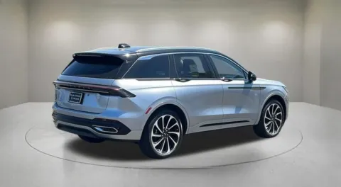 More photos of 2026 Lincoln Nautilus Black Label at Fiesta Ford, Inc., CA