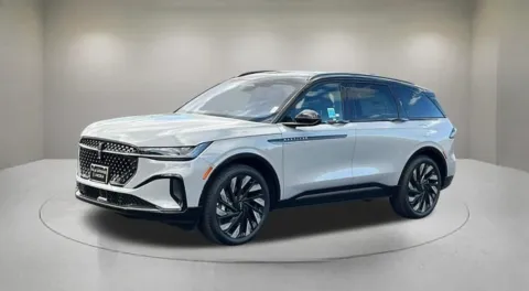 Photos of 2026 Lincoln Nautilus Reserve for sale in Indio, CA at Fiesta Ford, Inc.