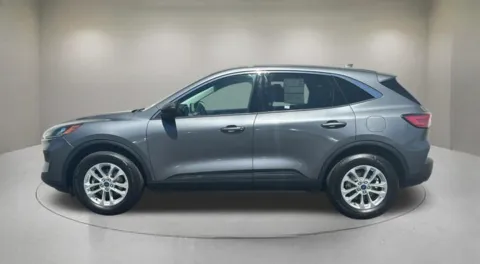 More photos of 2022 Ford Escape SE at Fiesta Ford, Inc., CA