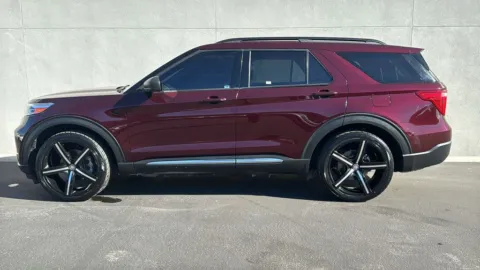 More photos of 2022 Ford Explorer XLT at Fiesta Ford, Inc., CA