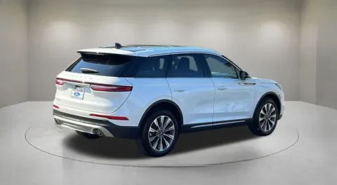 More photos of 2022 Lincoln Corsair Reserve at Fiesta Ford, Inc., CA