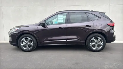 More photos of 2023 Ford Escape Hybrid ST-Line at Fiesta Ford, Inc., CA
