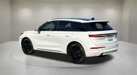 More photos of 2022 Lincoln Corsair Reserve at Fiesta Ford, Inc., CA