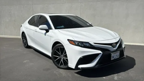 White 2021 Toyota Camry SE for sale in Indio, CA