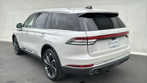 More photos of 2025 Lincoln Aviator Reserve at Fiesta Ford, Inc., CA