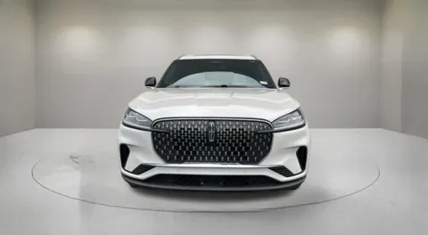 Photos of 2025 Lincoln Aviator Reserve for sale in Indio, CA at Fiesta Ford, Inc.