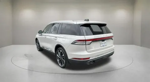 More photos of 2025 Lincoln Aviator Reserve at Fiesta Ford, Inc., CA