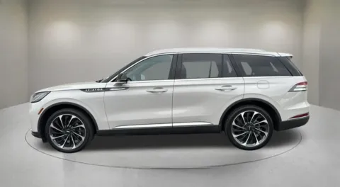 More photos of 2025 Lincoln Aviator Reserve at Fiesta Ford, Inc., CA