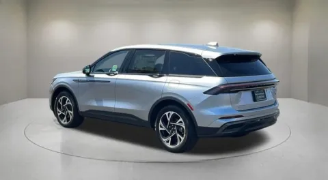 More photos of 2026 Lincoln Nautilus Premiere at Fiesta Ford, Inc., CA