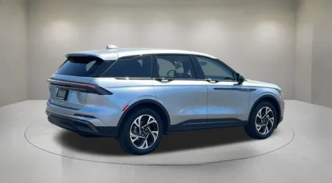 More photos of 2026 Lincoln Nautilus Premiere at Fiesta Ford, Inc., CA