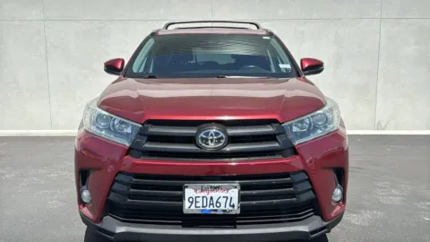 Photos of 2017 Toyota Highlander XLE for sale in Indio, CA at Fiesta Ford, Inc.