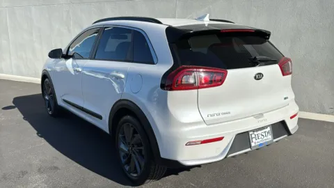 More photos of 2017 Kia Niro EX at Fiesta Ford, Inc., CA