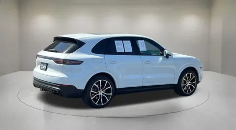 More photos of 2023 Porsche Cayenne Platinum Edition at Fiesta Ford, Inc., CA